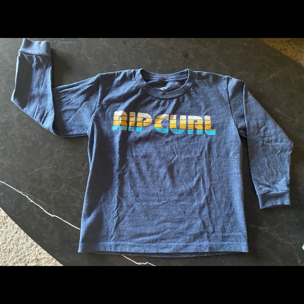 Blue, boys rip curl long sleeve great condition!